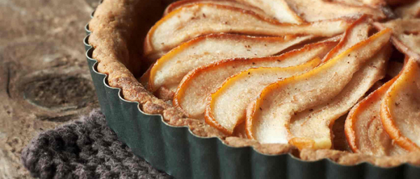 Грушевый пирог – 5 рецептов в духовке и мультиварке